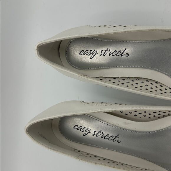 Easy Street Women's Ansen Pointed Toe Pumps Size 6 6M NIB - Picture 12 of 13